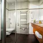 Ξενοδοχείο Vier Jahreszeiten Loipersdorf 4*