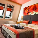 Hotel Vier Jahreszeiten Loipersdorf 4*