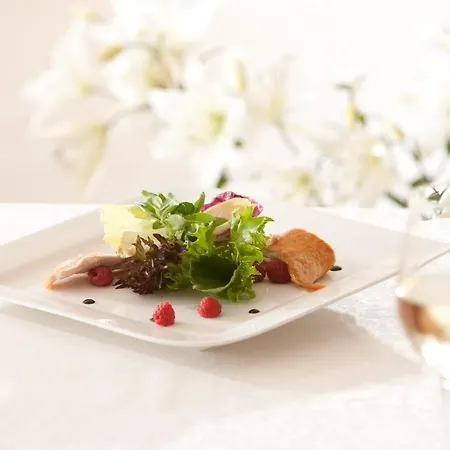 Vier Jahreszeiten Loipersdorf 호텔 4*