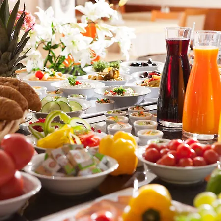 Vier Jahreszeiten Loipersdorf 4*