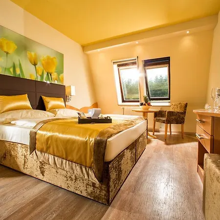 Hotel Vier Jahreszeiten Loipersdorf 4*