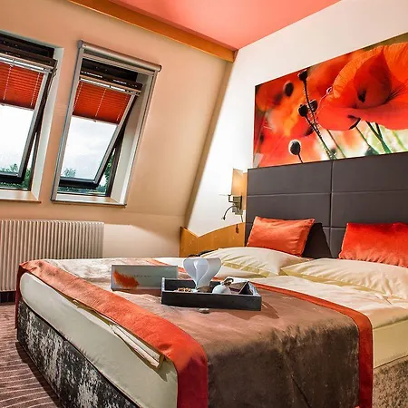 Hotel Vier Jahreszeiten Loipersdorf 4*