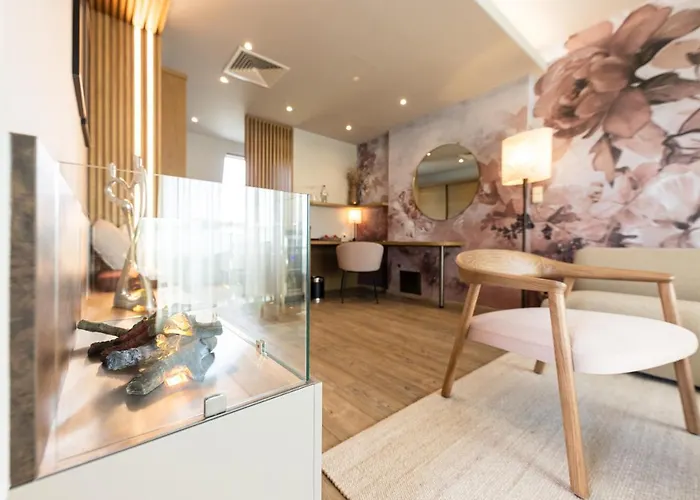 洛伊佩尔斯多夫四季酒店 酒店