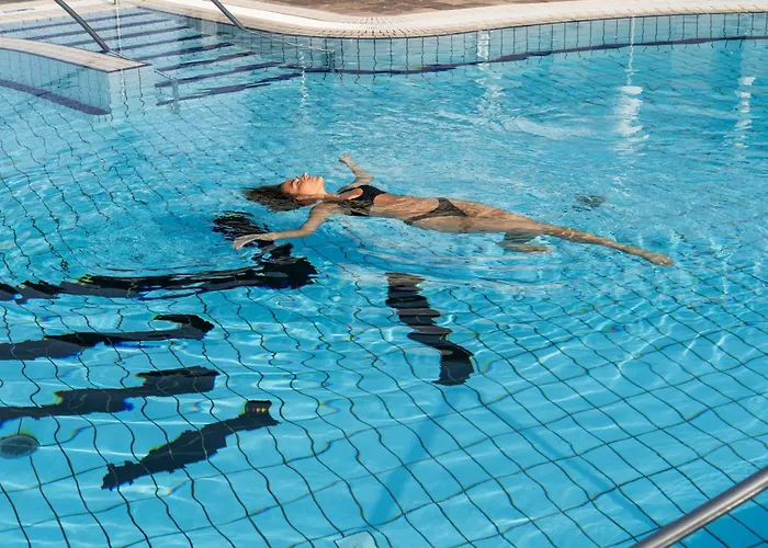 洛伊佩尔斯多夫四季酒店 酒店 Fürstenfeld