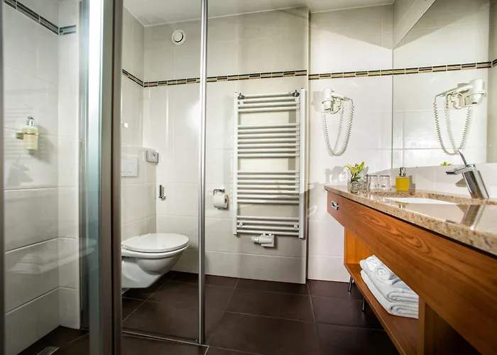 Hotel Vier Jahreszeiten Loipersdorf 4*